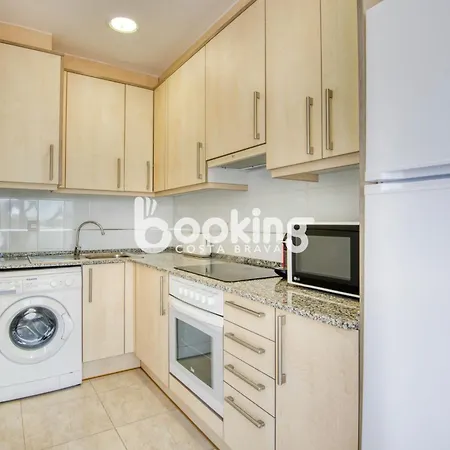 Kaminias Ii Per 4 Persones A Politur بلاتجا ذارو